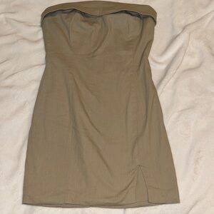Chic Strapless Tan Dress